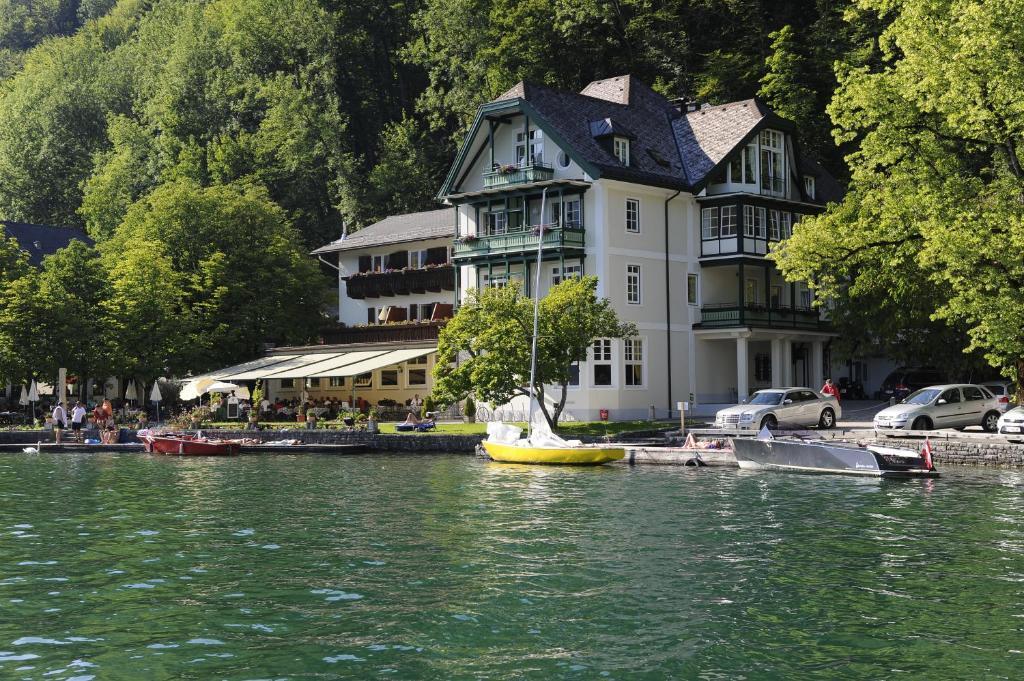 Hotel & Gasthof Fuerberg Санкт-Гільген Екстер'єр фото