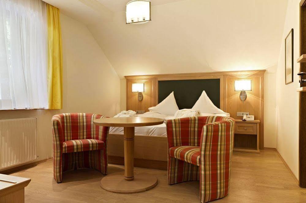 Hotel & Gasthof Fuerberg Санкт-Гільген Екстер'єр фото